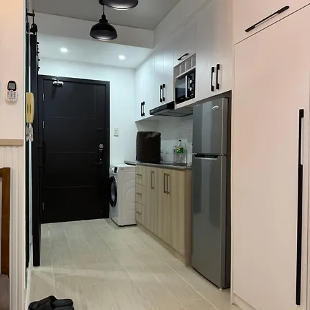 Flat 316 Modern Minimalist Studio Near Makati Bgc